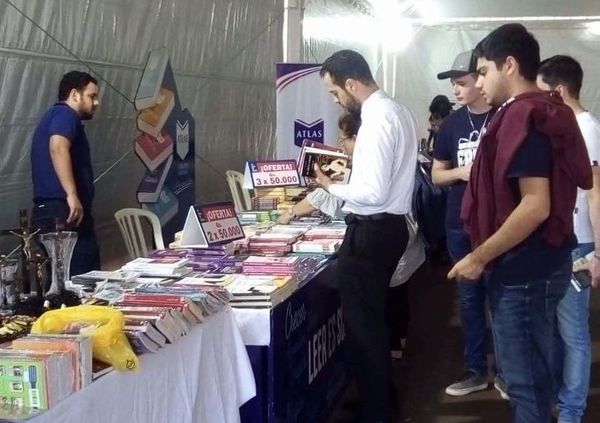 Agenda de la 1ª Feria del Libro del Este