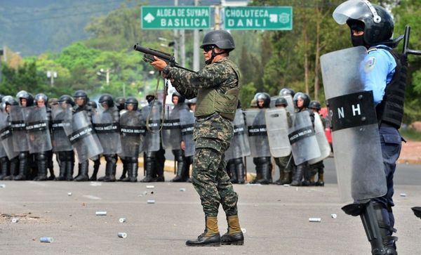 Honduras; Militares entraron a una universidad y dispararon a estudiantes