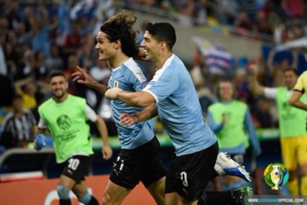 Un golazo de Cavani le da la victoria a Uruguay ante Chile » Ñanduti