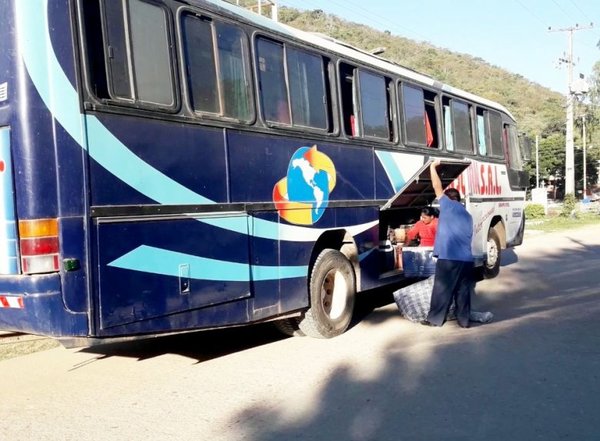 Se reanudan viajes en bus tres meses después - Edicion Impresa - ABC Color
