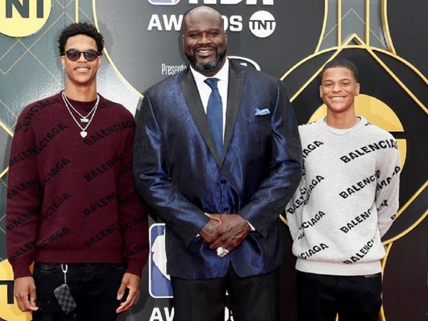 La NBA luce sus mejores galas para entregar los premios de fin de temporada