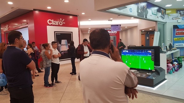 Así se festejó el empate entre Japón y Ecuador