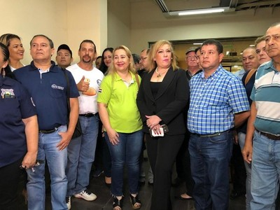 Guardiacárceles exigen mejores condiciones laborales - Radio 1000 AM