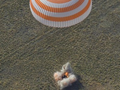 Astronautas regresan a la Tierra tras estar 204 días en el espacio