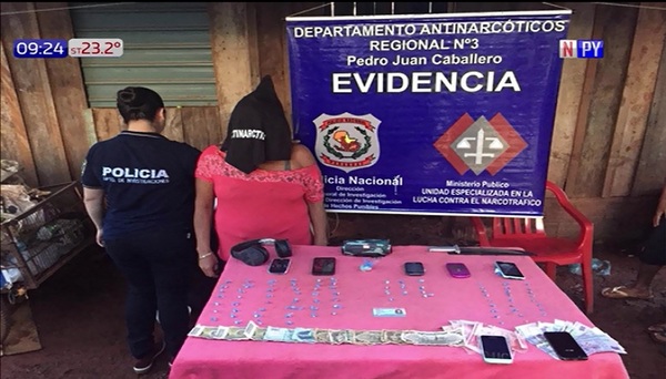 Capturan a mujer traficante de crack en Amambay | Noticias Paraguay