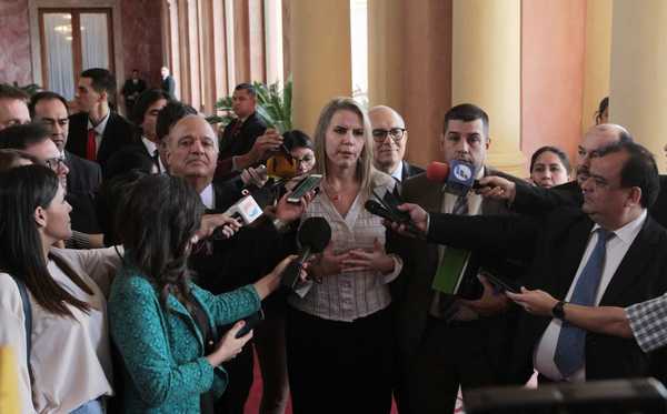 Gremios manifiestan apoyo a acciones del Gobierno para impulsar la economía | .::Agencia IP::.