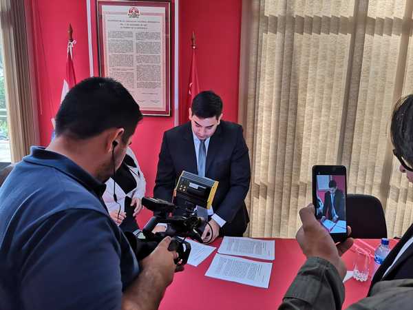 Presentan en Diputados lista de acusaciones contra Mario, previa a pedido de intervención - ADN Paraguayo