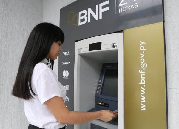Esta tarde prosigue el pago de salarios a los funcionarios públicos | .::Agencia IP::.