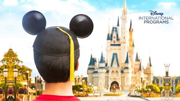 Universidad sella acuerdo y ofrece pasantía en The Walt Disney Company