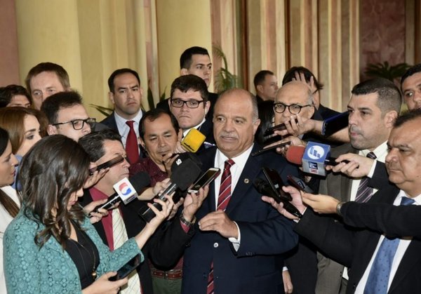 Titular de la UIP minimiza impuestazo - Nacionales - ABC Color