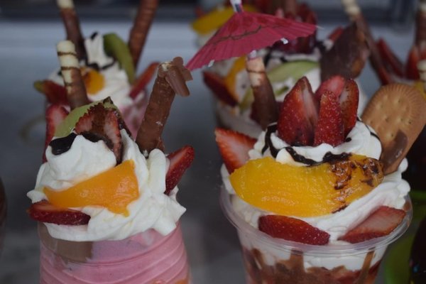 Repostería con frutilla en Areguá - Nacionales - ABC Color