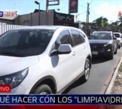 Limpiavidrios recaudan hasta G. 150.000 por día en Asunción - Paraguay.com