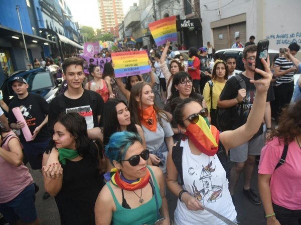 Marcha del Orgullo LGBTI en Asunción defenderá la pluralidad de las familias