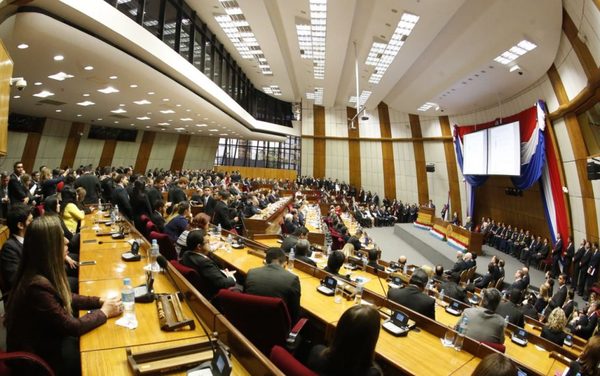 US$ 1,4 millones fueron para el seguro médico