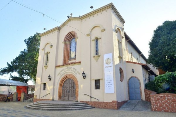 Parroquia del Perpetuo Socorro está de fiesta - Edicion Impresa - ABC Color