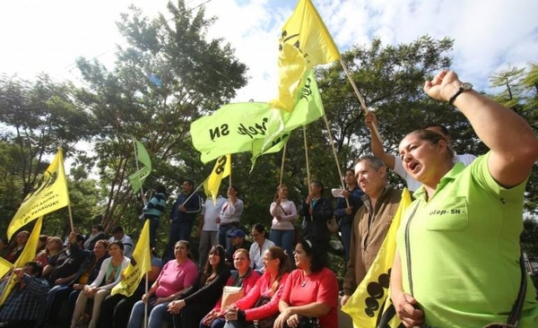 HOY / Educación en crisis: docentes se manifestarán contra Petta