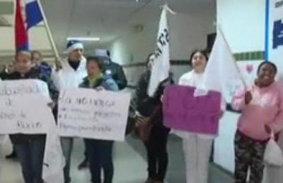 Funcionarios del Hospital de Clínicas se declaran en huelga - C9N