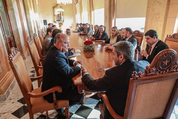 UIP pide debatir sobre comercio fronterizo