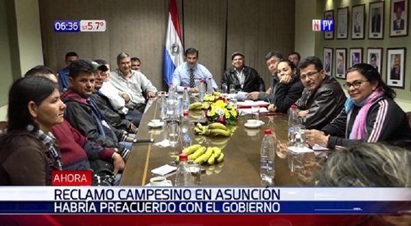 Hay principio de acuerdo entre el Gobierno y campesinos | Noticias Paraguay