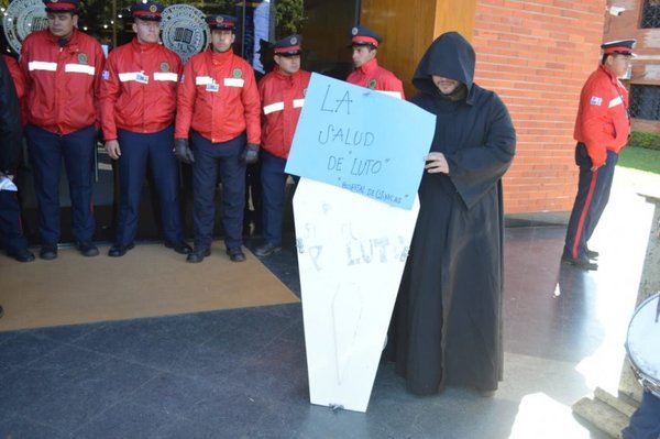 Se movilizan contra eventual recorte presupuestario - Nacionales - ABC Color