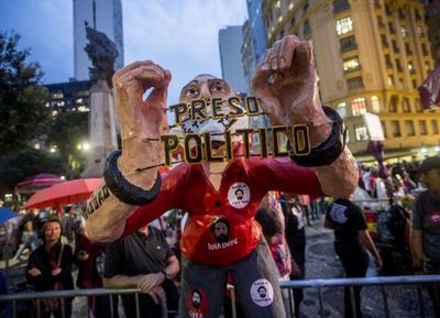 Corte Suprema de Brasil niega libertad al expresidente Lula