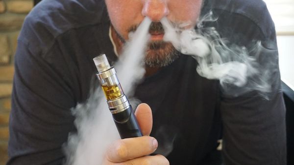 San Francisco, primera ciudad de EEUU que prohíbe la venta de cigarrillos electrónicos