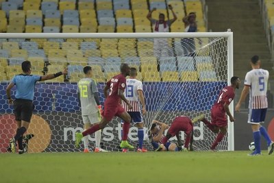 Catar y Japón no pudieron con la maldición de la Copa América