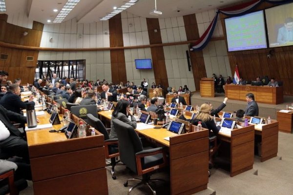 Diputados aprueba que Informconf no dé datos sin autorización