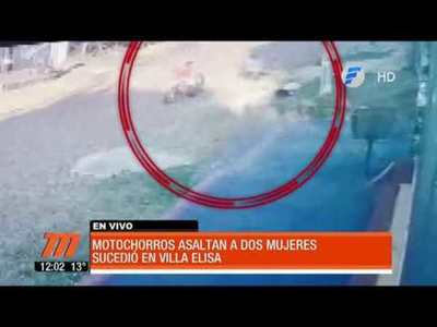 Motochorros roban y arrojan al suelo a dos mujeres