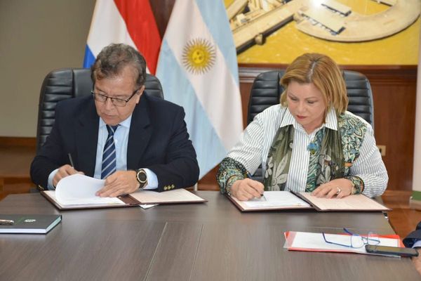 Acuerdo para promover atención a mujeres en situación de vulnerabilidad
