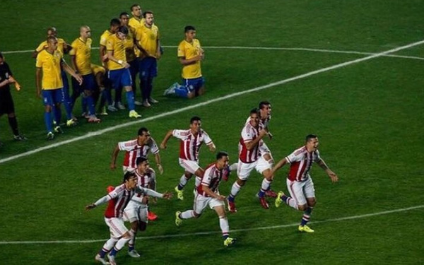 #SiGanaParaguay: Las promesas de los hinchas si la Albirroja elimina a Brasil