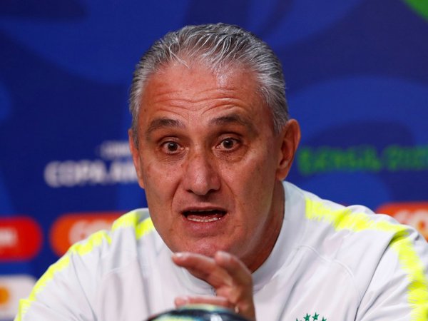 Tite no quiere definir por penales ante Paraguay