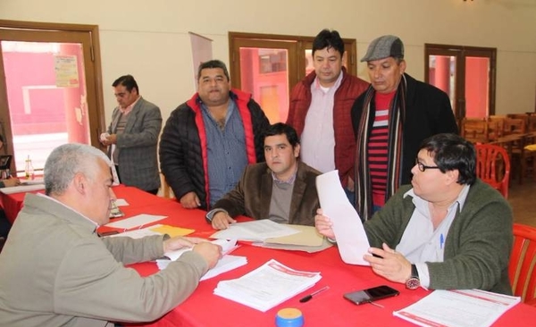 HOY / ANR agranda la 'musculatura' de su aparato electoral con 47.580 nuevos afiliados