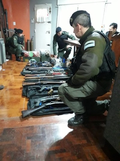 Desbaratan en Argentina a megabanda que traficaba armas a Brasil y Paraguay » Ñanduti