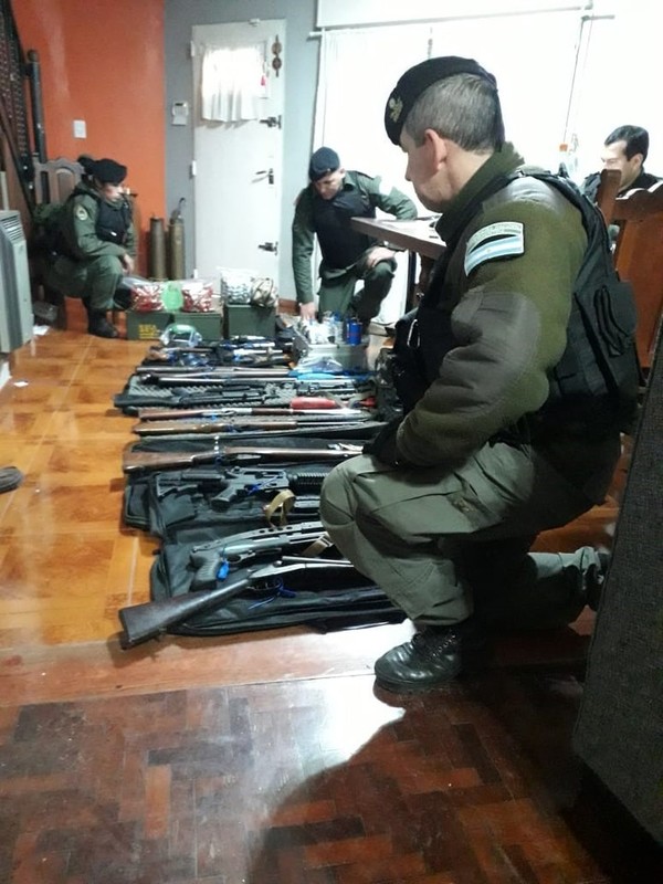 Desbaratan en Argentina a megabanda que traficaba armas a Brasil y Paraguay » Ñanduti