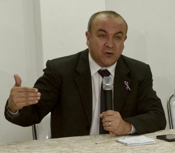 MEC: desvinculados no son docentes, según viceministro Cano - 730am - ABC Color