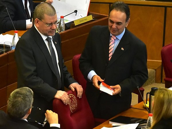 Cartistas y luguistas ahora analizan la posibilidad de devolver la terna