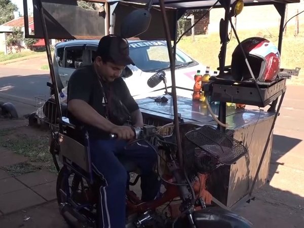 "Él fue el que me abandonó porque no quería que trabaje"
