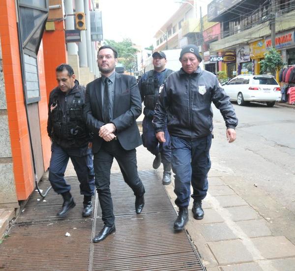 Tribunal se traslada al edificio Yukyry donde habría ocurrido un feminicidio