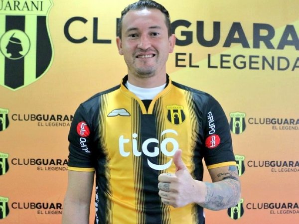 Regresa a Guaraní para intentar recuperar crédito de goleador implacable