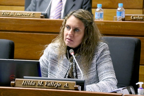 Proponen trabajar horas extras para agilizar expedientes judiciales - Radio 1000 AM
