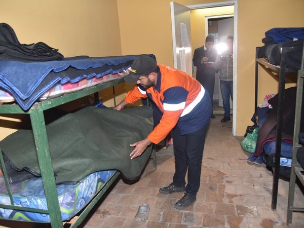 Más de 10 personas pasaron la fría noche en albergue de la SEN