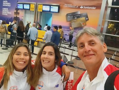 Atletas paraguayas partieron al Mundial de Voleibol de Playa » Ñanduti