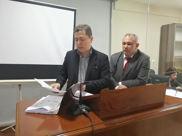 Esperan autorización para intervenir la fábrica de medias Hoahi S.A.