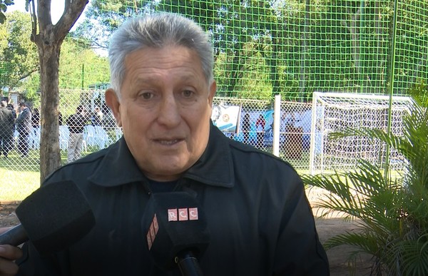 Romerito opinó que Paraguay no debe jugar “de igual a igual” contra Brasil