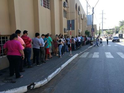 Habilitaciones vencen el domingo y extienden horarios de atención