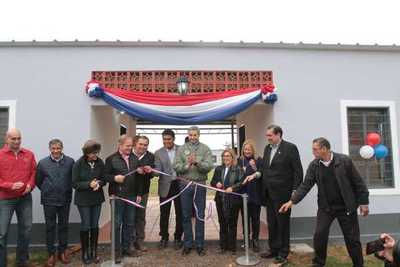 Gobierno entrega viviendas sociales en comunidad indígena Sawhoyamaxa | .::Agencia IP::.