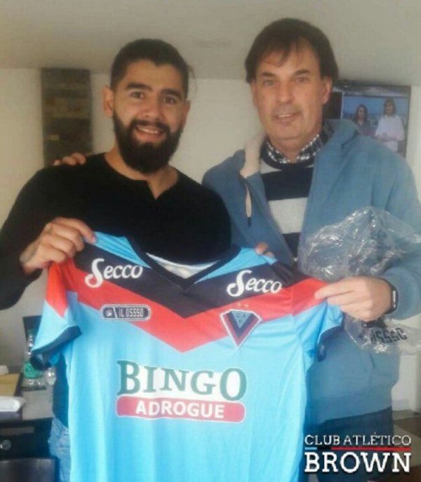 Rodrigo Burgos retornó al fútbol argentino - Deportes - ABC Color
