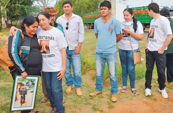 Abdo llevó solo “apoyo” a familia de secuestrados - Nacionales - ABC Color