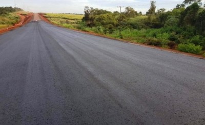 Avanza construcción de camino entre Natalio y Cedrales